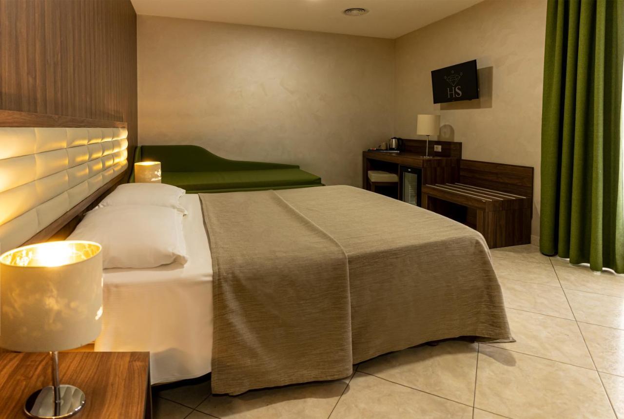 Hotel Smeraldo Qualiano Eksteriør billede