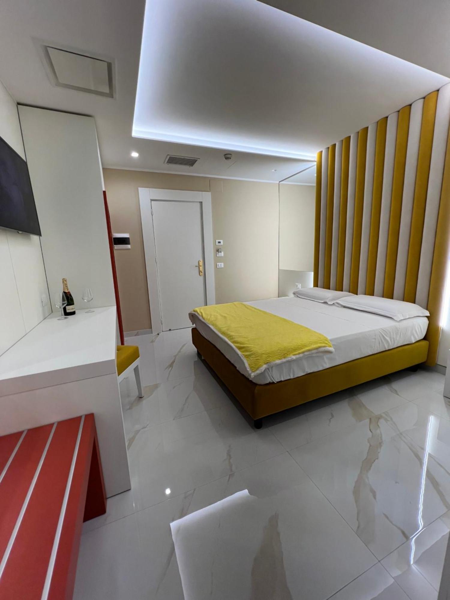 Hotel Smeraldo Qualiano Eksteriør billede